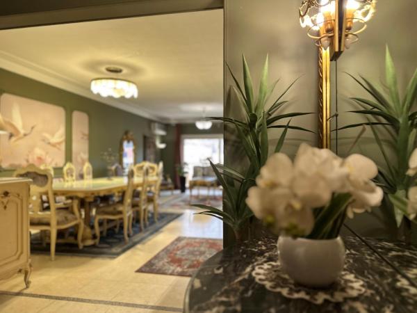 Bilde 4: Spacious, Luxurious 3-Bedroom Apartment in Nasr City for Families & Corporates