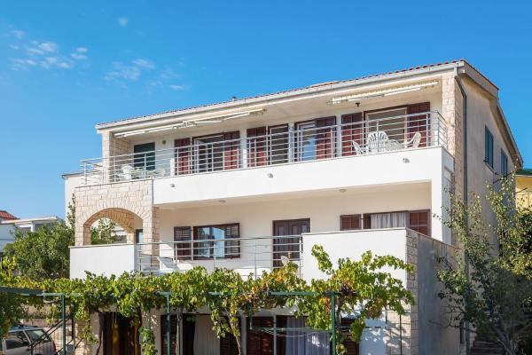 Apartments Kobaslic - Primošten