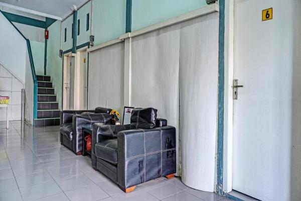 写真にはPundong市にあるHotel O Home Stay Elis Cateliya Syariahが写っています。
