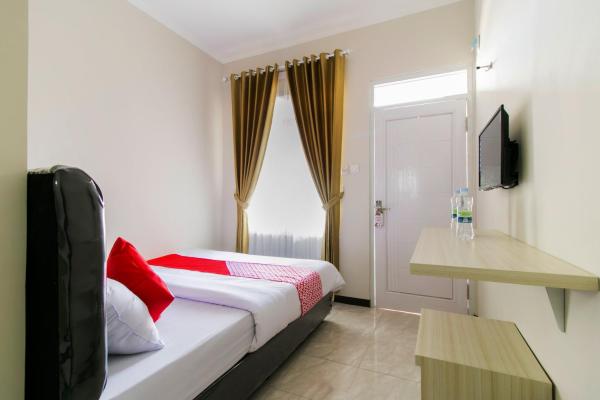 Kuvassa näkyy kohde Hotel O Fakhira Residence, joka sijaitsee kaupungissa Cipaku-gede.