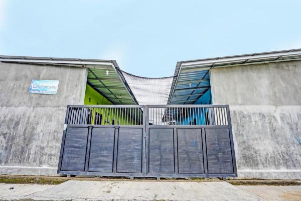 På billedet ses objektet Hotel O Gang Songo Syariah HomestayNearWisata Osing beliggende i byen Muncar.