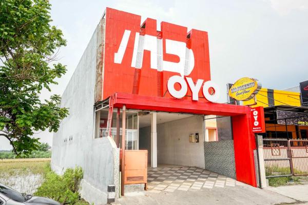 写真にはSoko市にあるHotel O Mojokerto Guesthouseが写っています。