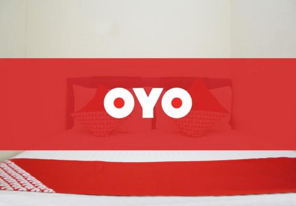 En la foto se muestra el objeto OYO Life 1708 Hotel Budi Famili 1 Syariah ubicado en la ciudad de Bojong.