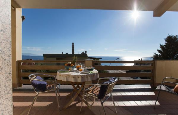 Auf dem Foto ist das Objekt Elena House Fertilia in der Stadt Alghero zu sehen.