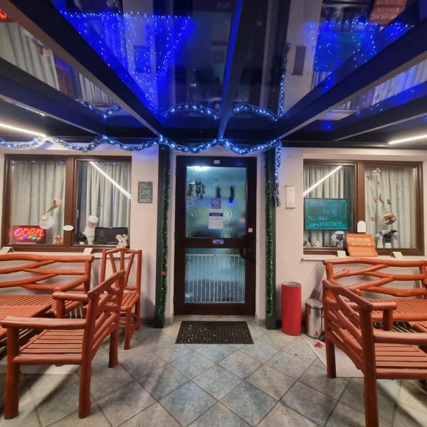 Hotel Sananda-Farm, Viena