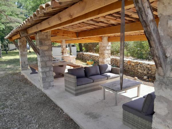 A la foto es mostra l'objecte MAISON au calme en pleine nature 2 PERSONNES situat a la ciutat de Fayence.