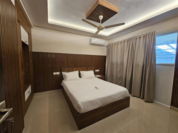 Laura Airport Suits & Apartments - Kochi, India