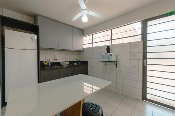På bildet vises objektet Apartamento Simples Aconchegante e Bem Equipado som ligger i byen Maringá.