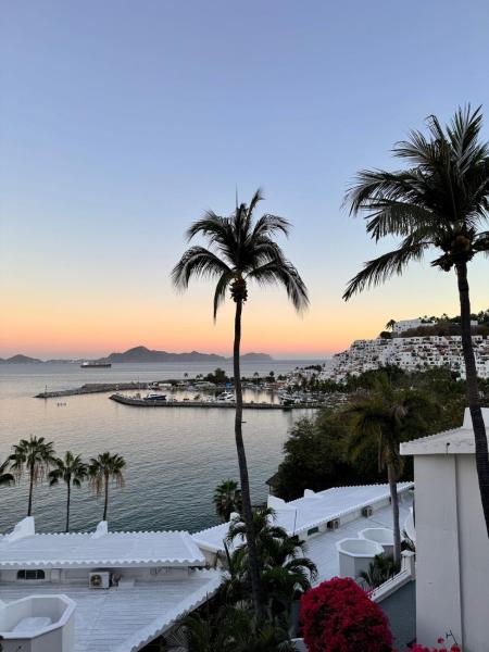 A la foto es mostra l'objecte PlayaSol Las Hadas Great view situat a la ciutat de Manzanillo.