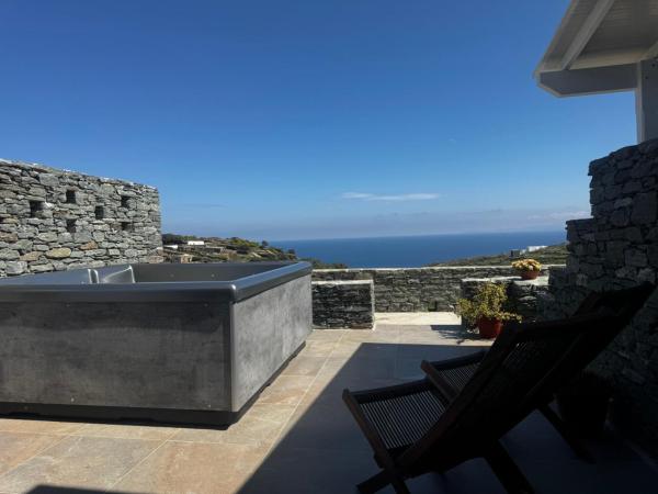 På billedet ses objektet White House beliggende i byen Faros.