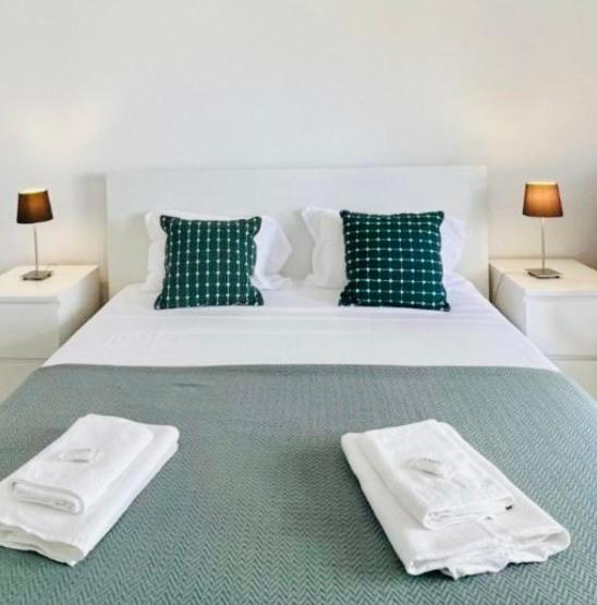 Na fotografii je vidět objekt Elegant Stay Abu Dhabi City nacházející se ve městě Abú Zabí.