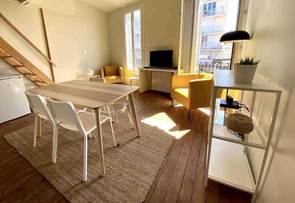 Na zdjęciu widoczny jest obiekt Charming T2 apartment 200 m from tram B położony w mieście Talence.