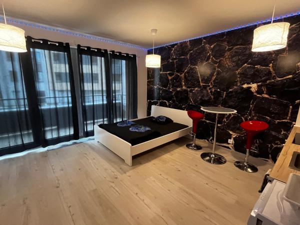MONFas Apartment Chodov, Praga