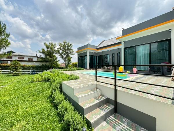 A la foto es mostra l'objecte Moon Nine Village Khao Yai situat a la ciutat de Baan Wang Mi.