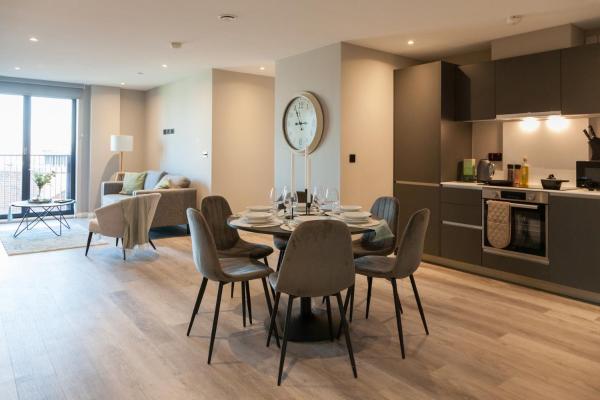 3 Bed Flats near Station & City Centre - Sleeps 6, Leeds