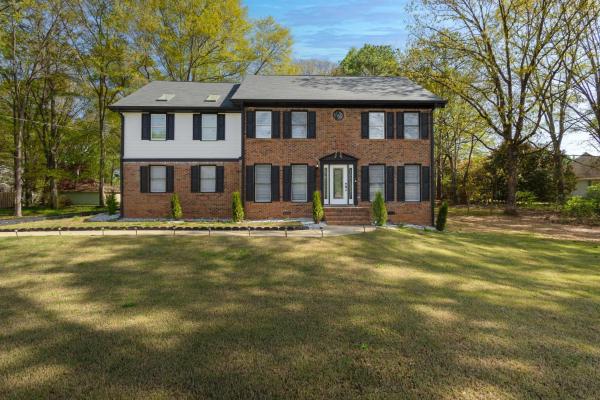 写真にはEllenwood市にあるBig Modern Family Home On 1 Acre Land w Firepit & Grillが写っています。