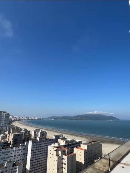 A la foto es mostra l'objecte flat em Santos quadra da praia situat a la ciutat de Santos.