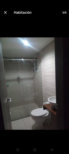 Na fotografii je vidět objekt Se alquila habitación amoblada nacházející se ve městě Popayan.