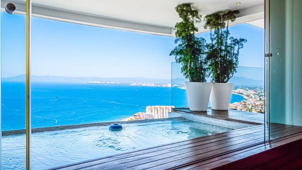 Avalon - 1004 Stunning Luxury 3 BR Private Pool, Puerto Vallarta