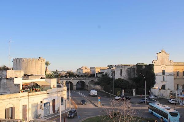 A la foto es mostra l'objecte Archi House situat a la ciutat de Lecce.