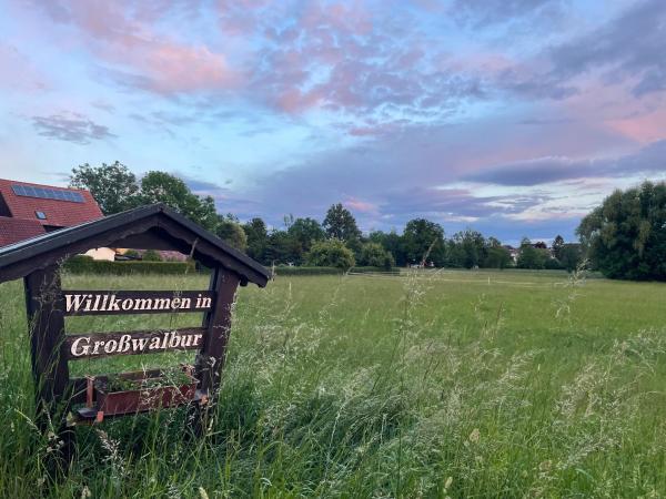 På billedet ses objektet Große Ferienwohnungen in Franken - Familienfreundlich - mit Zuganbindung beliggende i byen Meeder.