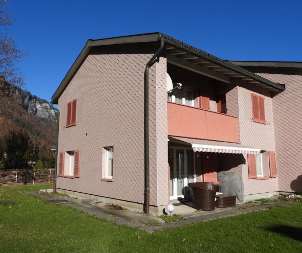 På bildet vises objektet Casa-Casa Linthal som ligger i byen Stachelberg Bad.