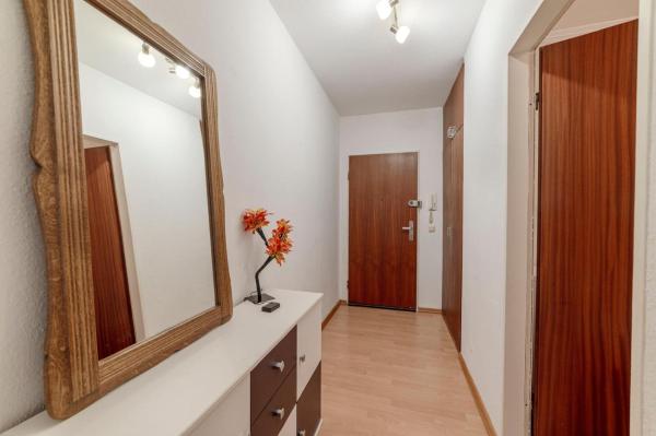 Foto 9: Schöne, möblierte Wohnung mit Balkon und Tiefgarage