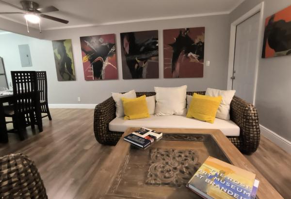 A la foto es mostra l'objecte Art House Close to the Beach and Tennis situat a la ciutat de Delray Beach.