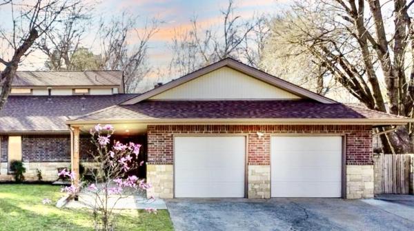 Na fotografii je vidět objekt Centrally located hot tub, 5 bedrooms nacházející se ve městě Tulsa.