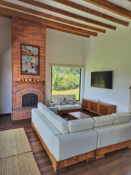 Na foto é possível ver o objeto Casa La Lomita Jacuzzi privado y Naturaleza localizado na cidade de El Manzano.