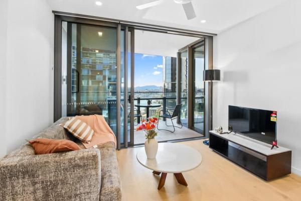 Queens Wharf - Brisbane CBD Luxury with pool and gym, Brisbane