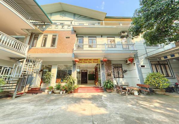 写真にはBản Bang市にあるNhà Nghỉ Việt Hùngが写っています。