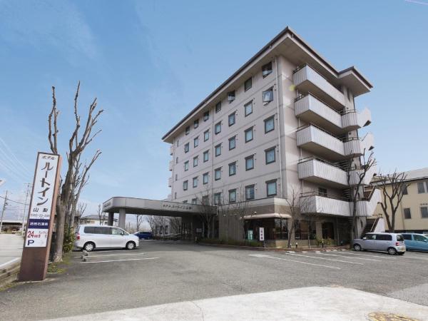 Na fotografii je vidět objekt Hotel Route-Inn Court Yamanashi nacházející se ve městě Katsunuma.