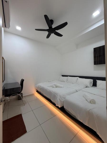 Happinezzmo HomeStay, Skudai