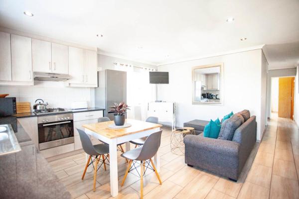 A la foto es mostra l'objecte Julinas Self Catering Apartments situat a la ciutat de Parow.