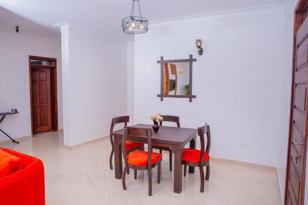 Foto 5: Spacious & Quiet 2BR Apt with Wi-Fi Buwate Mall