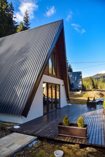 The photo shows the Sara located in the city of Tugovo.