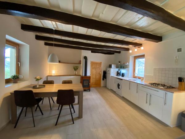 A la foto es mostra l'objecte Villa Lano situat a la ciutat de Kispeterd.