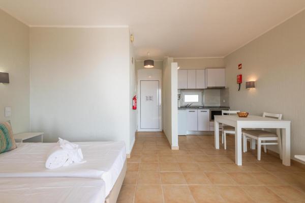 Studio with Sea View - Free Wi-Fi - Pool photo 9