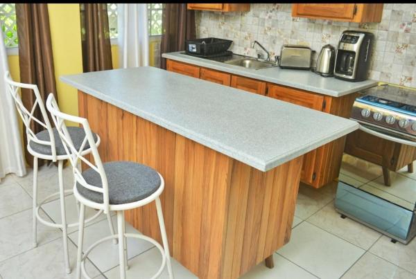 Essentials Suite & Car Rental photo 5