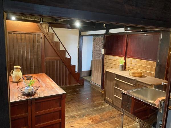 A la foto es mostra l'objecte Experience Japan from 200 years ago in a historic townhouse, 10 minutes from Kanazawa Station, in a traditionally preserved district Size 300 Long-term welcome situat a la ciutat de Kanazawa.