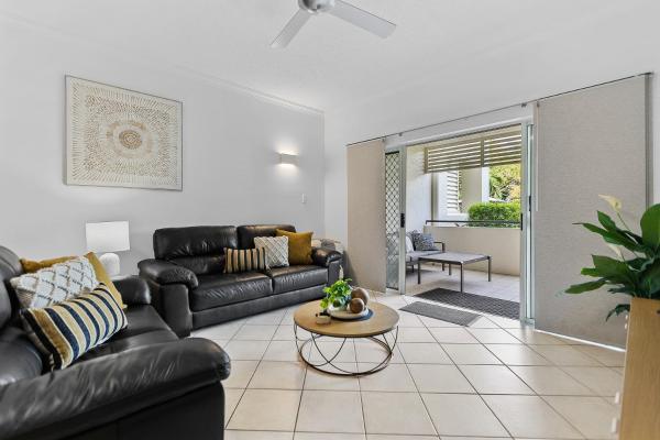 Cozy 3-bedroom Oasis With Pool Access In Cairns - Cairns
