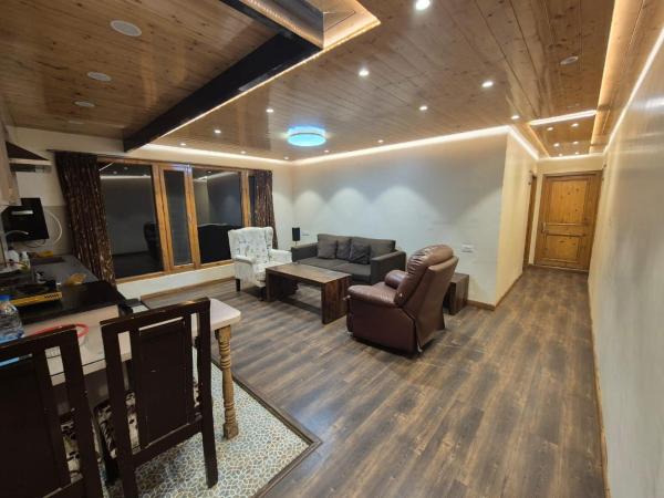 Na fotografii je vidět objekt New Maya Home Stay nacházející se ve městě Šimla.