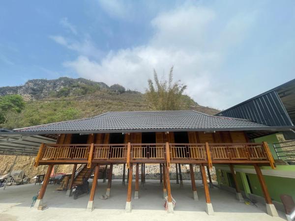 A la foto es mostra l'objecte Laco Homestay situat a la ciutat de Dồng Văn.
