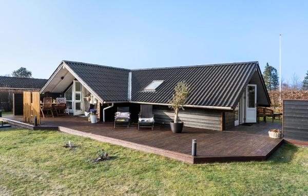 Na zdjęciu widoczny jest obiekt 2 Bedroom Beautiful Home In Børkop położony w mieście Børkop.