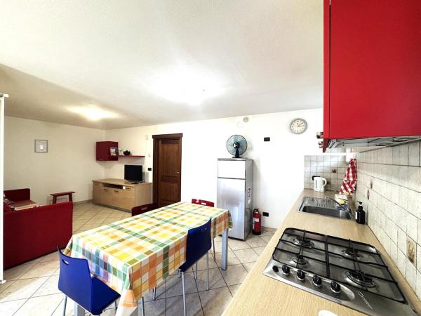 På billedet ses objektet Borgo antico con terrazzo panoramico - Bluchalet beliggende i byen Aosta.
