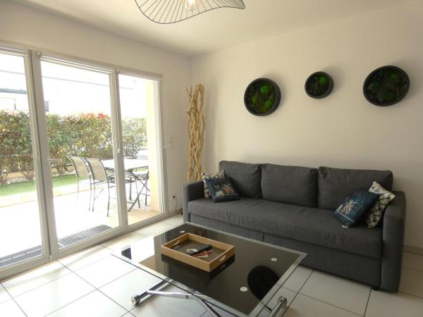 A la foto es mostra l'objecte Quiet Garden - 10 minutes to Geneva situat a la ciutat de Ornex.