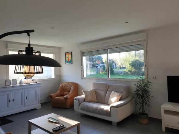 A la foto es mostra l'objecte Villa familiale Bassin Arcachon situat a la ciutat de Salles.