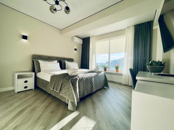 Foto 8: Spacious, with panoramic glazing, center and airport