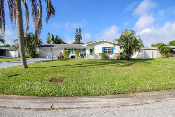 Na zdjęciu widoczny jest obiekt Delightful 2 BR Home in West Bradenton - Sans Souci położony w mieście Bradenton.